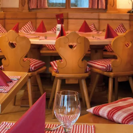 Victor's Residenz-hotel Otel 4*