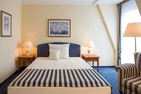 Victor's Residenz-hotel 4*